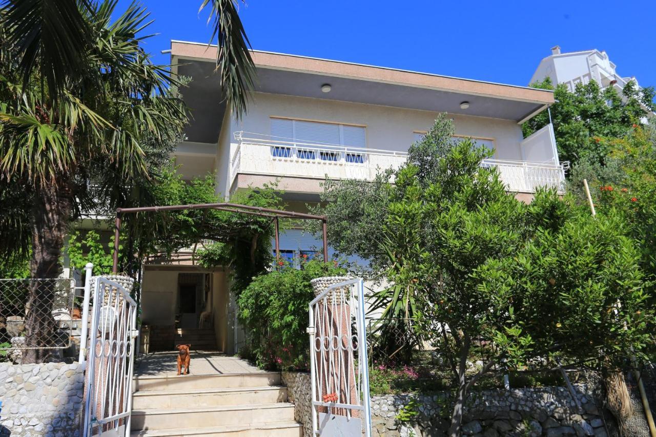 Apartments By The Sea Stanici, Omis - 1031 Tice Екстер'єр фото