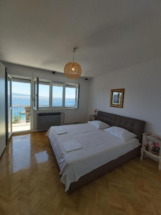 Apartments By The Sea Stanici, Omis - 1031 Tice Екстер'єр фото