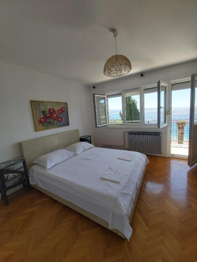 Apartments By The Sea Stanici, Omis - 1031 Tice Екстер'єр фото